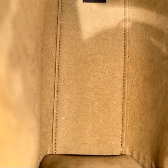 Fendi small sunshine tote bag + extra 900 dollar double sided strap included - Picture 9 of 11